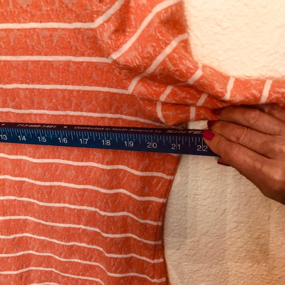 XXL CORAL LACY TOP TEE SHIRT BLOUSE LIGHTWEIGHT ARIZONA JEANS CO  RUNS LIKE A XL - Picture 5 of 5